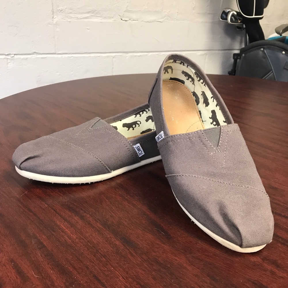 Toms